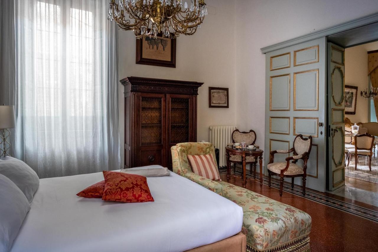 Palazzo Guido Bed & Breakfast Lecce Ngoại thất bức ảnh