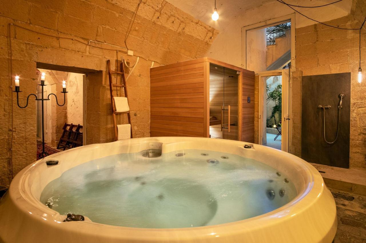 Palazzo Guido Bed & Breakfast Lecce Ngoại thất bức ảnh